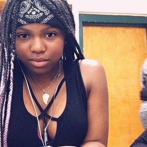 Meet your Posher, Pam